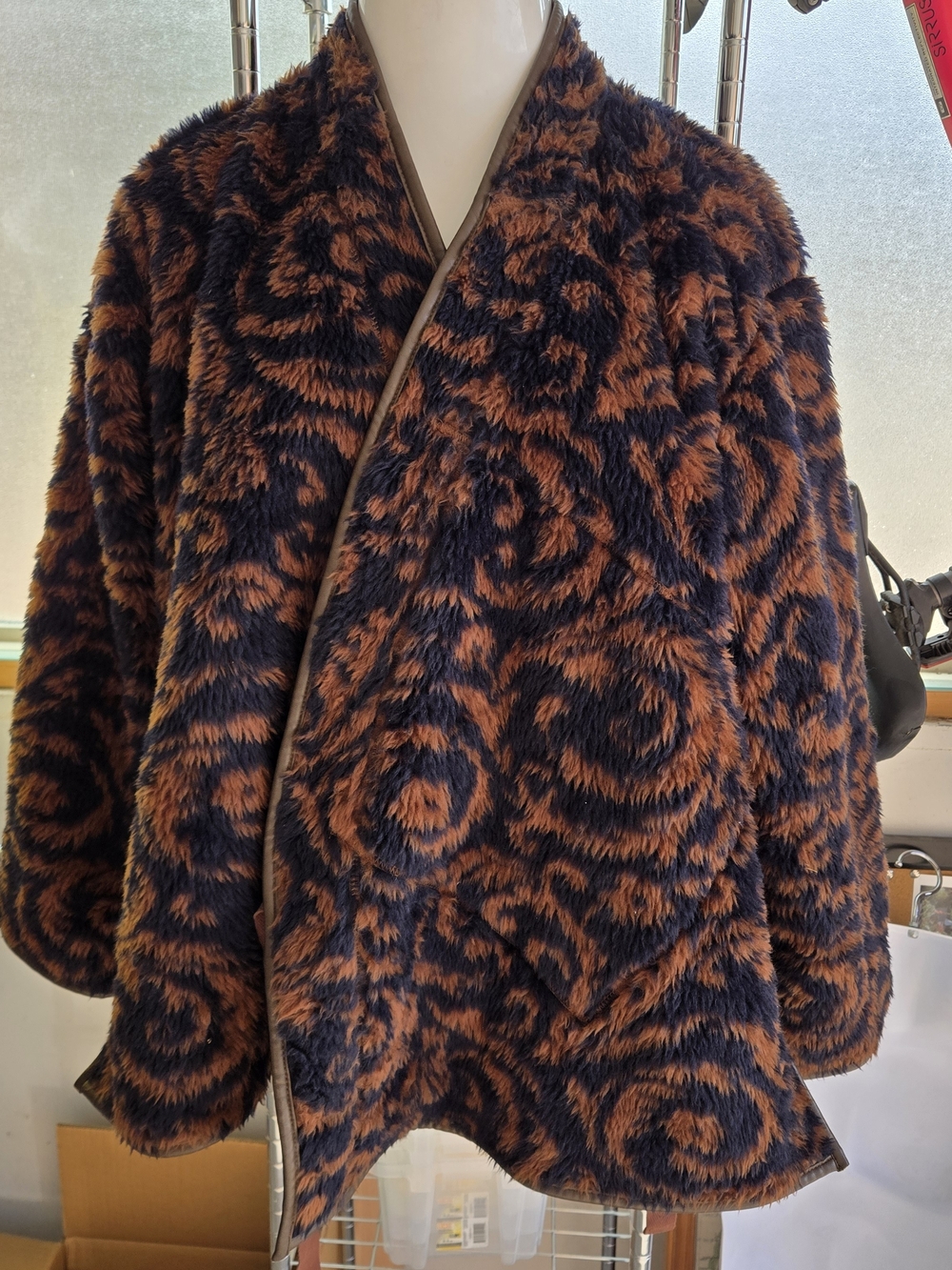 Faux Fur Swirl Pattern Jacket - Black & Brown